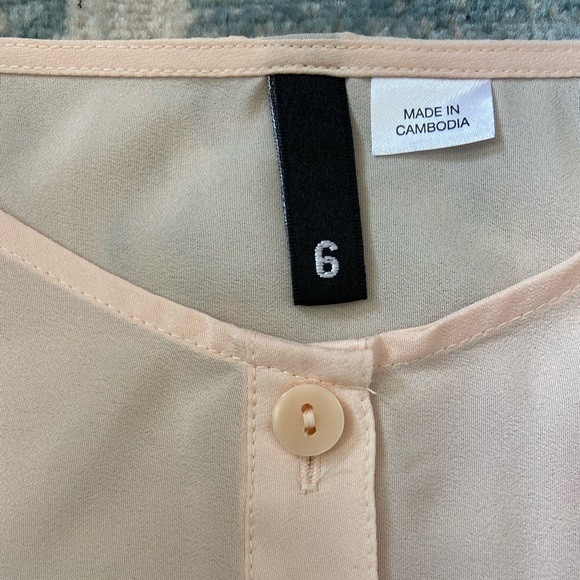 SALE ☀️ 2/$20 H&M Light pink camisole - Picture 3 of 3